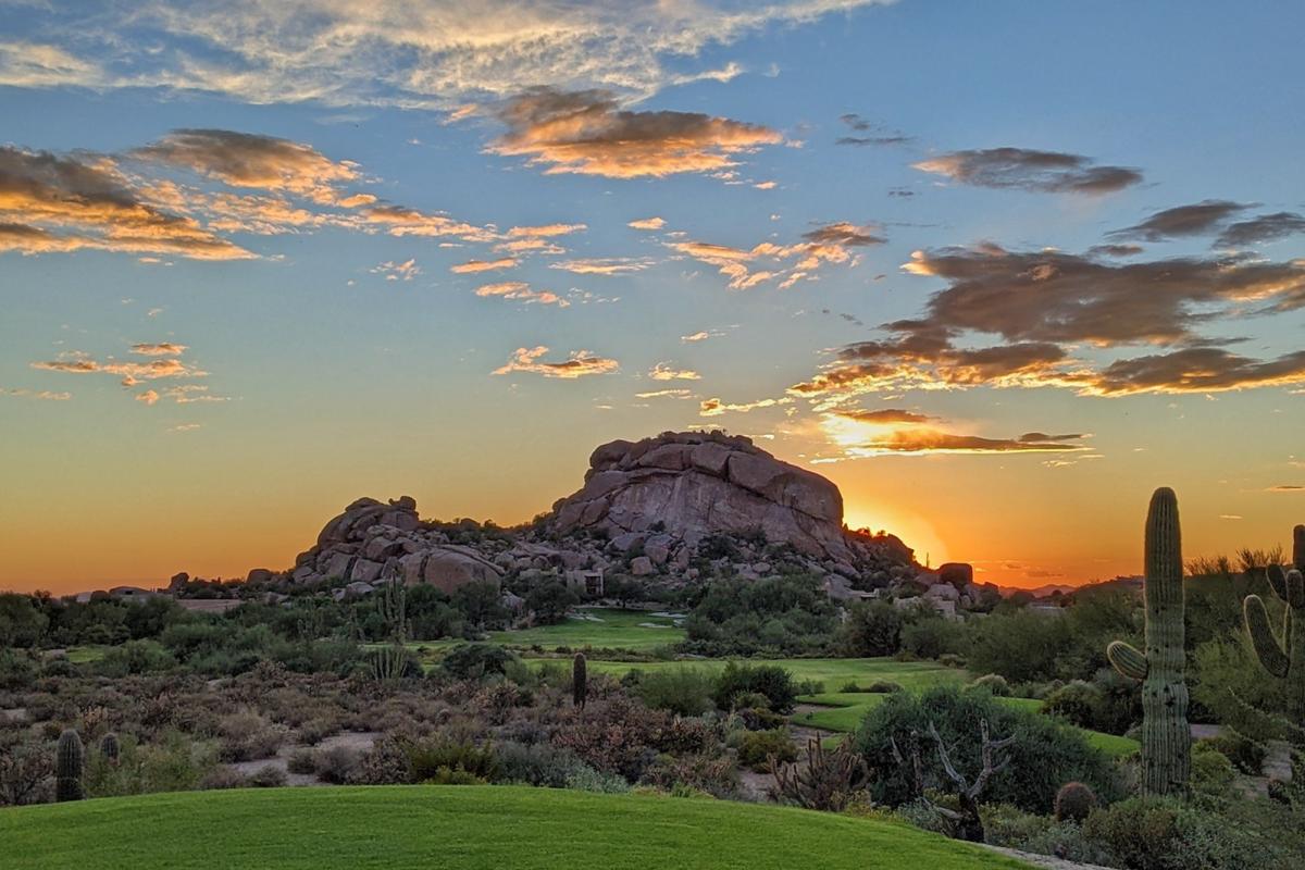Scottsdale desert golf at sunrise